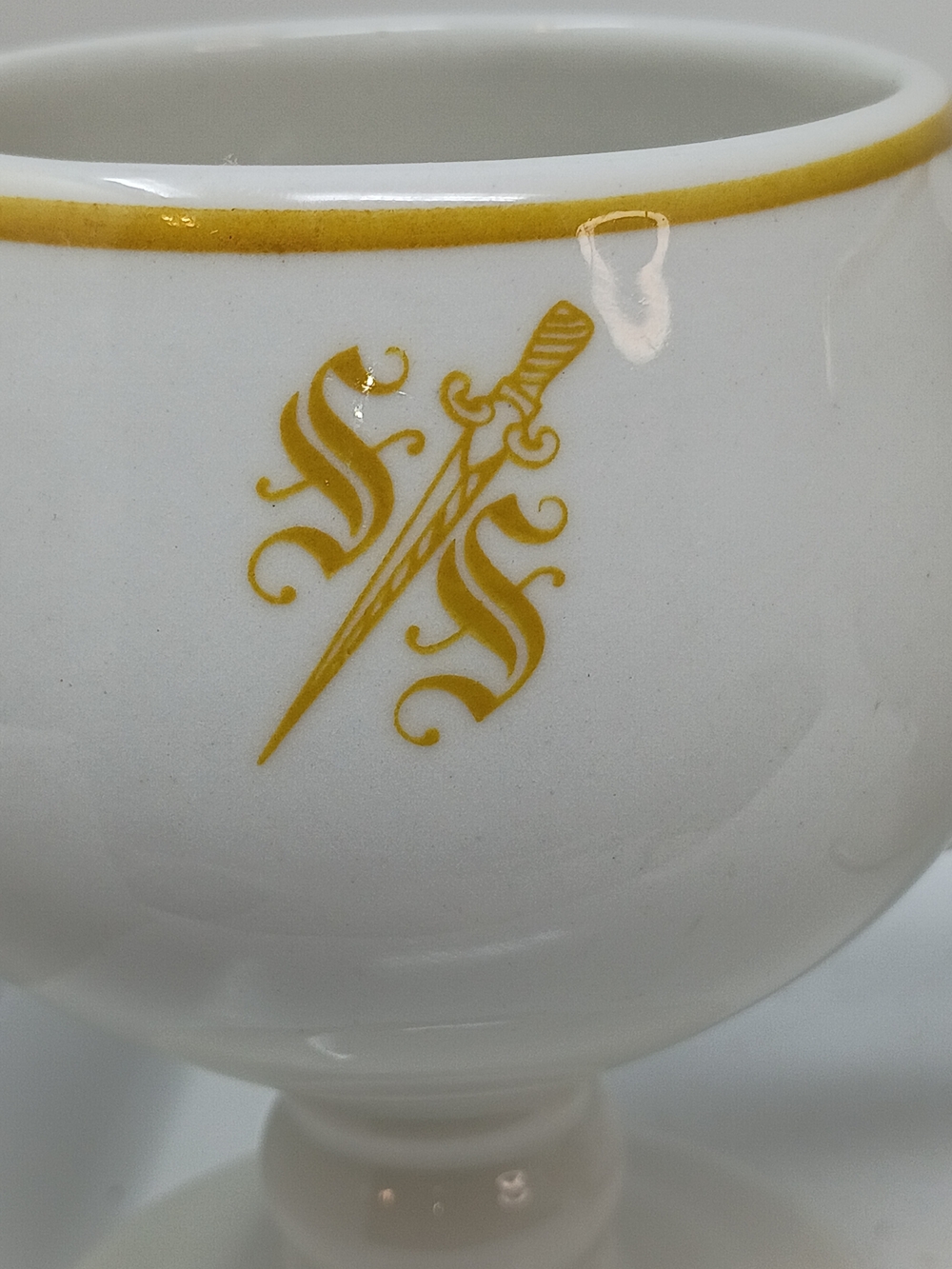 Sterling China, White Ceramic Pedestal Mugs with Gold Trim & Emblem - Set of 2 - Picture 8 of 12
